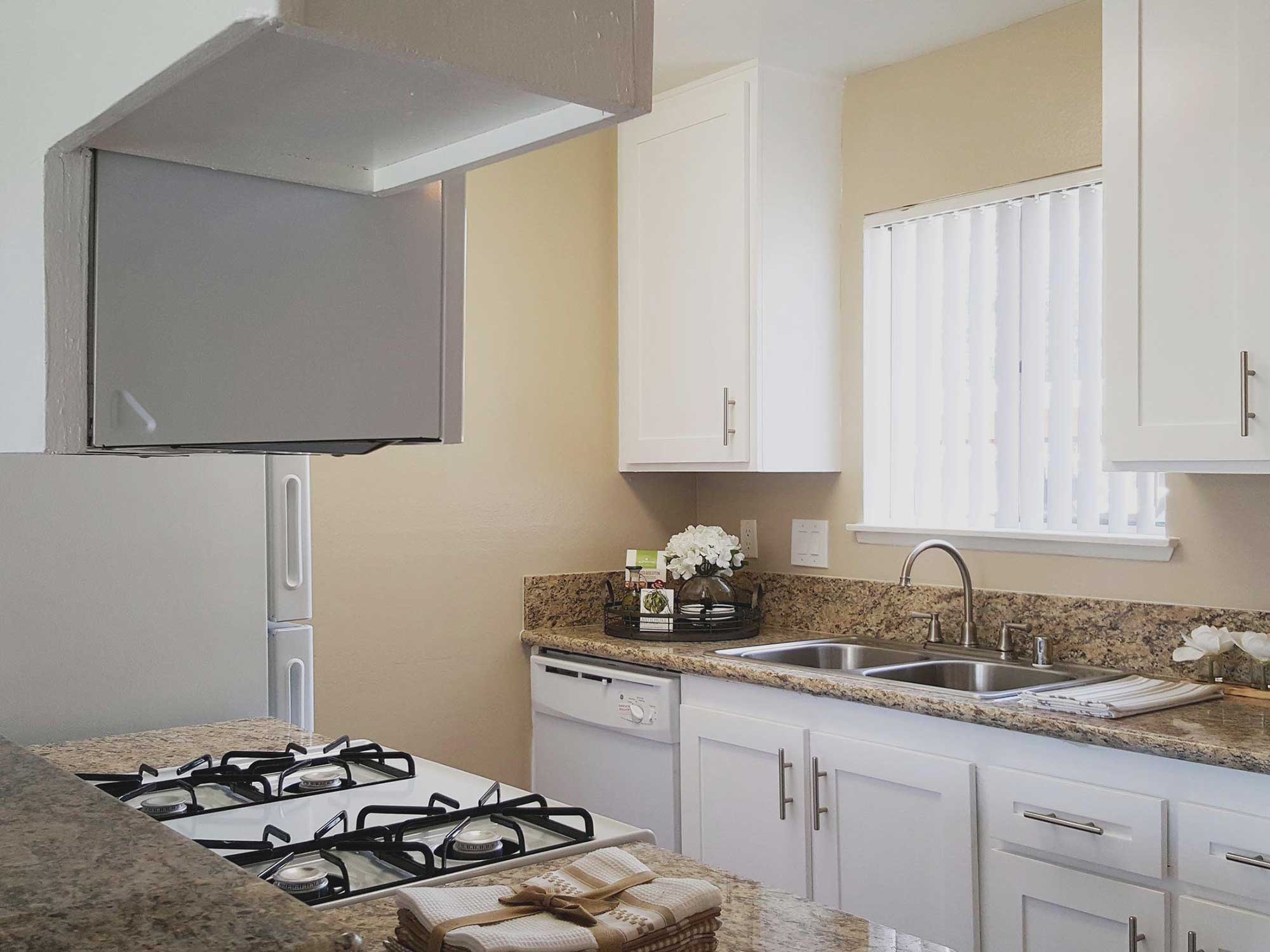 Shadow Mountain Interior Kitchen Photo